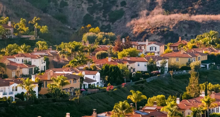 Houses on the hill in California.